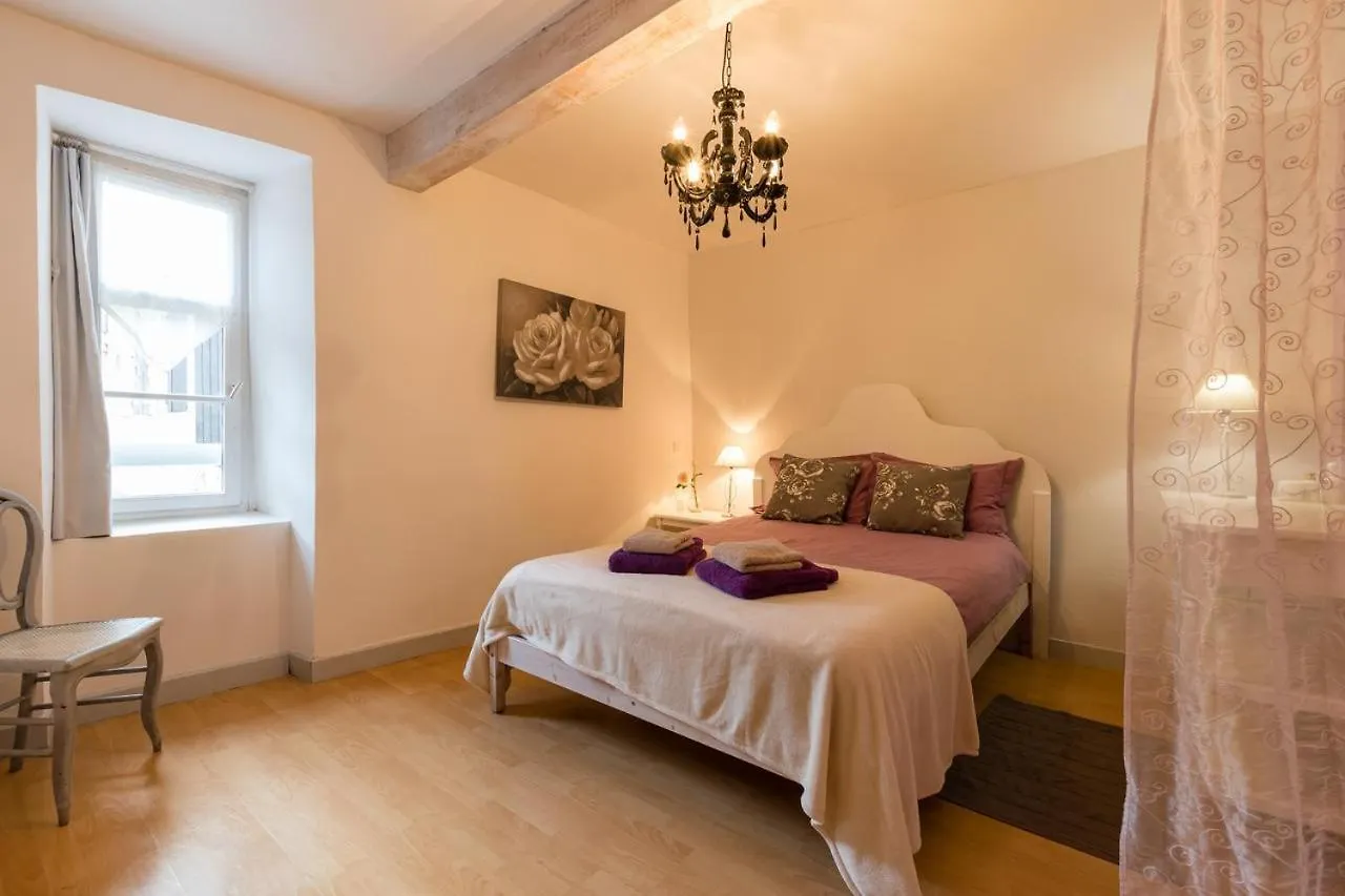 Holiday home Cocon Familial - Gte De Charme Villa Die France